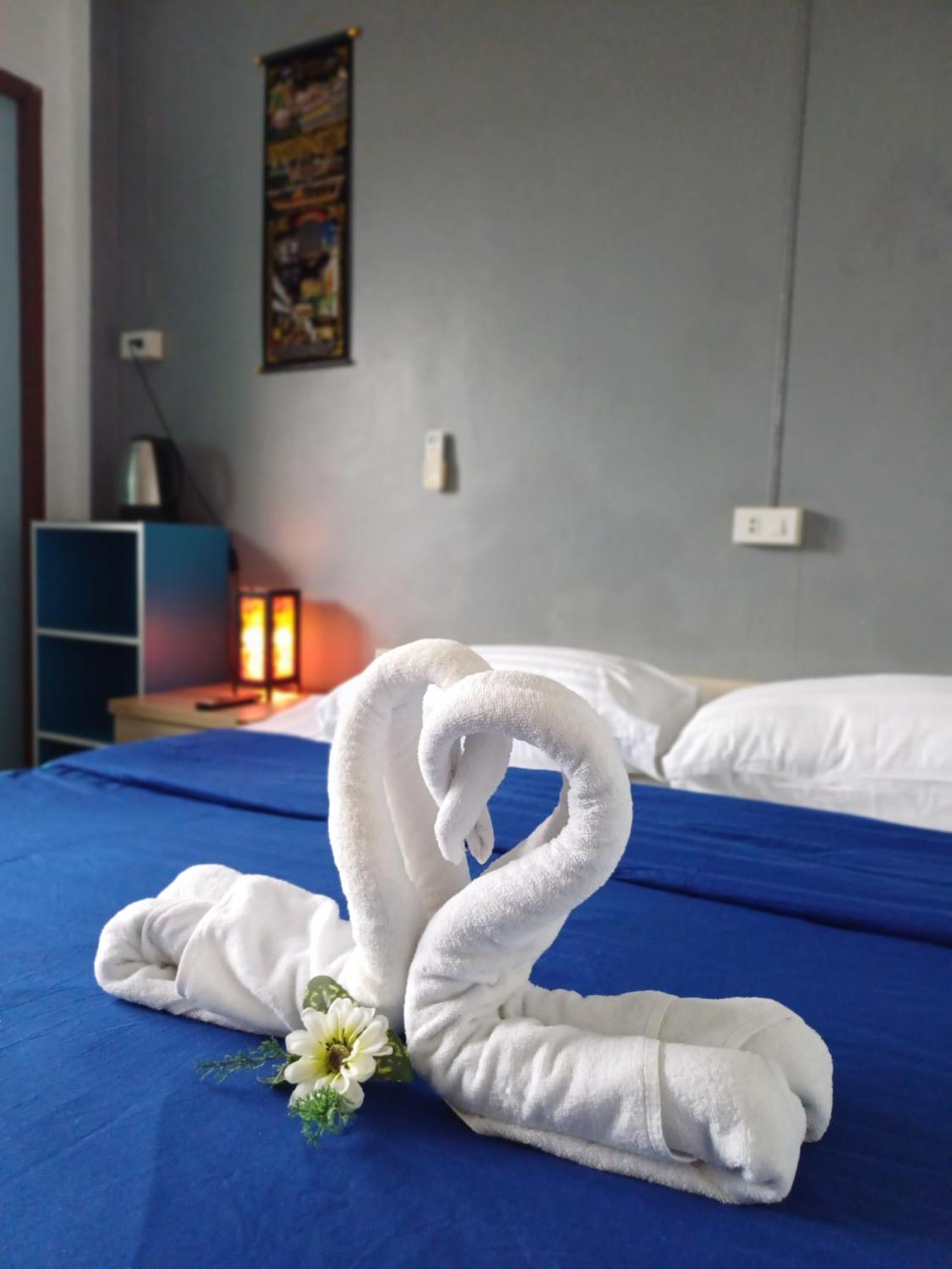The Villa Residences Resort Patong Екстер'єр фото