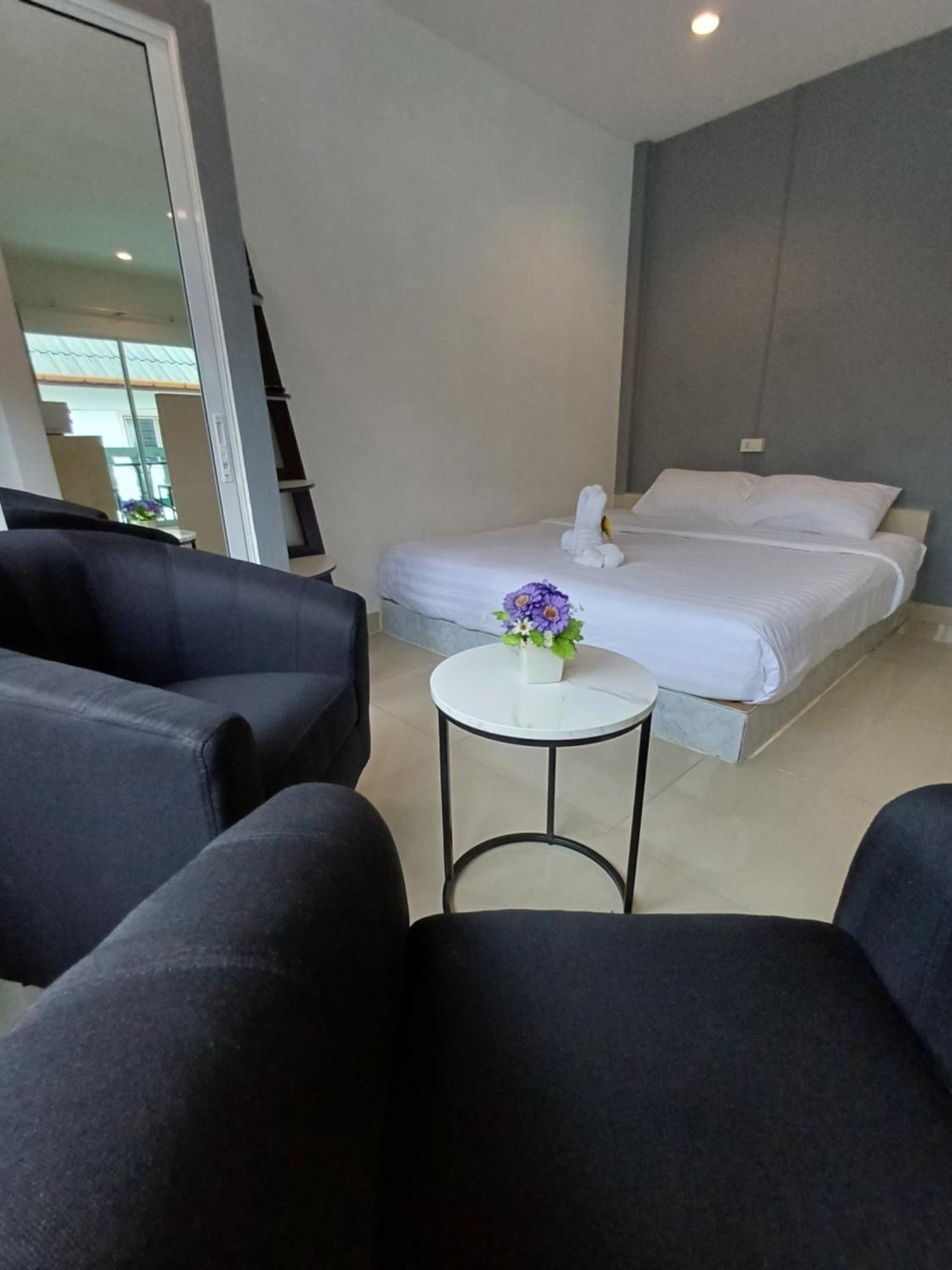 The Villa Residences Resort Patong Екстер'єр фото