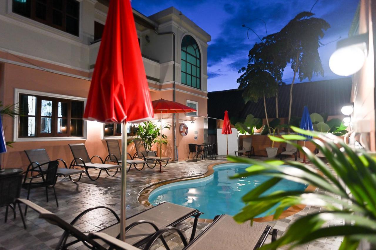 The Villa Residences Resort Patong Екстер'єр фото